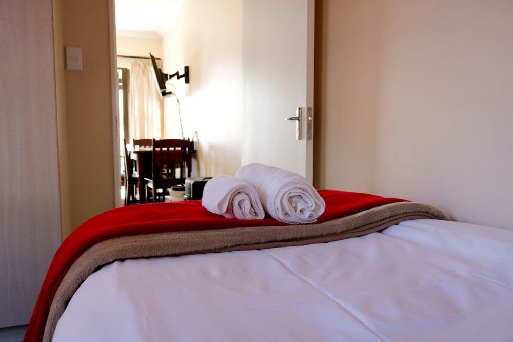 A Little Guesthouse Bloemfontein Esterno foto