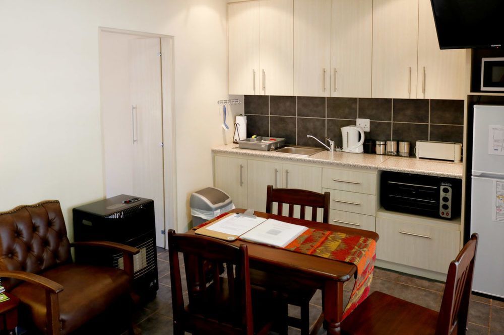 A Little Guesthouse Bloemfontein Esterno foto