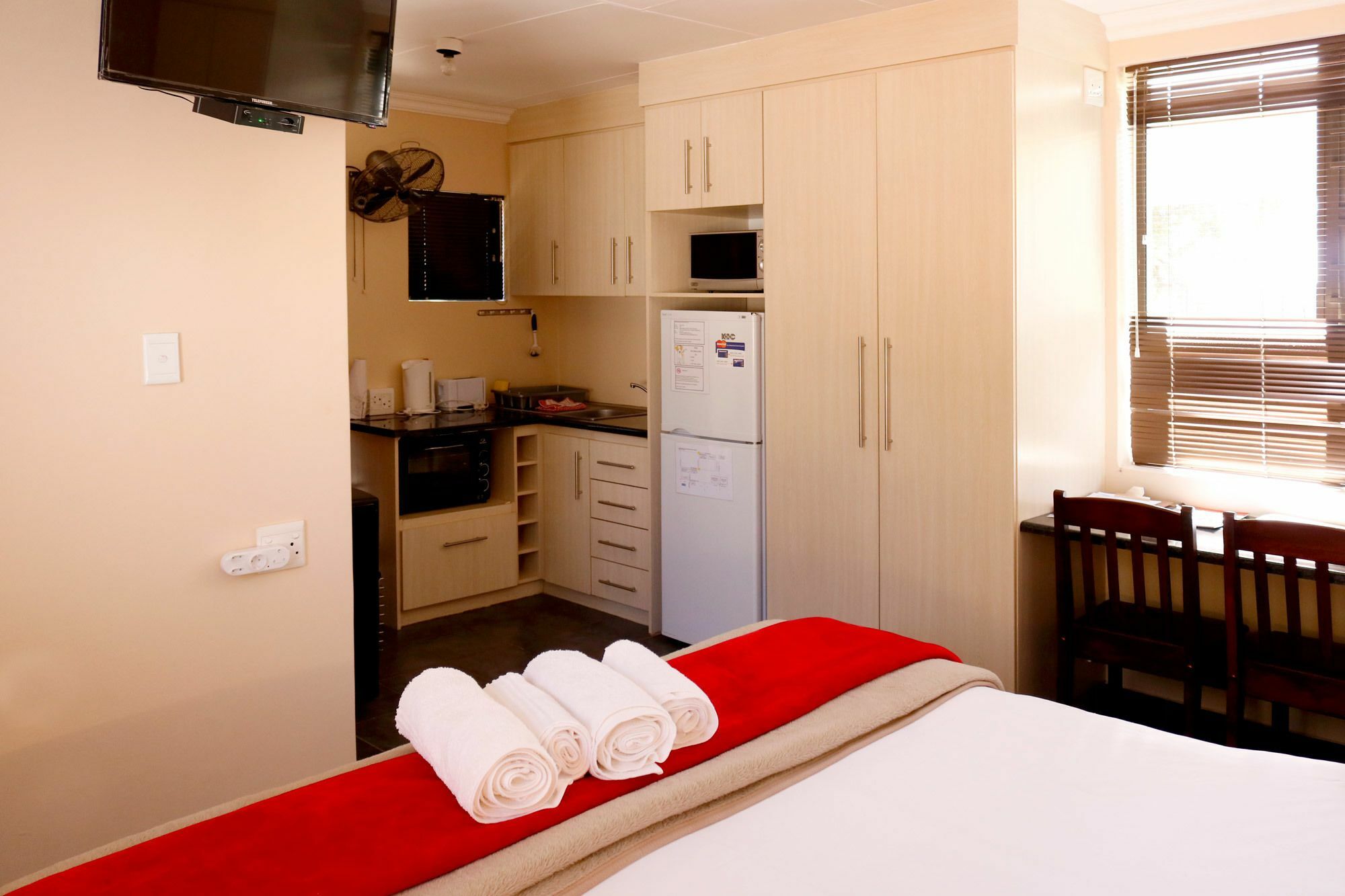 A Little Guesthouse Bloemfontein Esterno foto